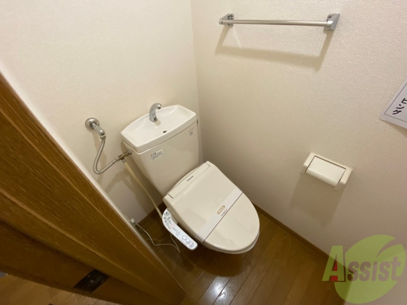 トイレ　トイレです。ウォシュレット付を探している方、おすすめです。