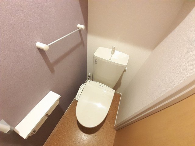トイレ　コンパクトで使いやすいトイレです