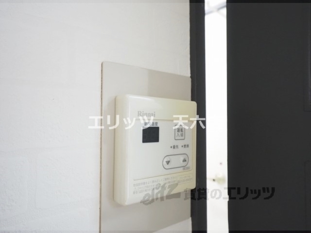 その他設備　給湯器リモコン