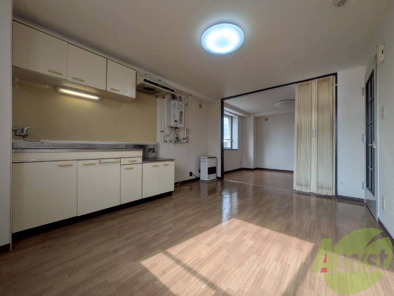 居室・リビング　広くてキレイなお部屋が広がっていて、充実した生活が送れそう。