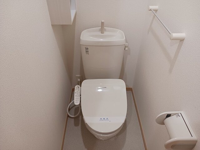 トイレ　トイレもきれいです