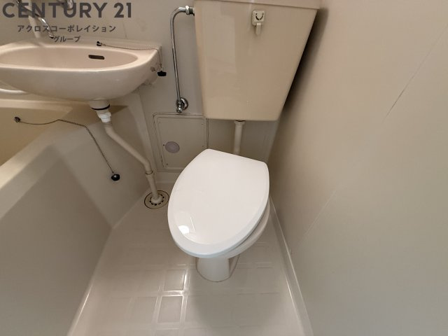 トイレ　浴室内にトイレがあります☆