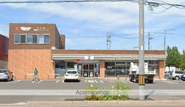 コンビニ　セブンイレブン（コンビニ）まで341m