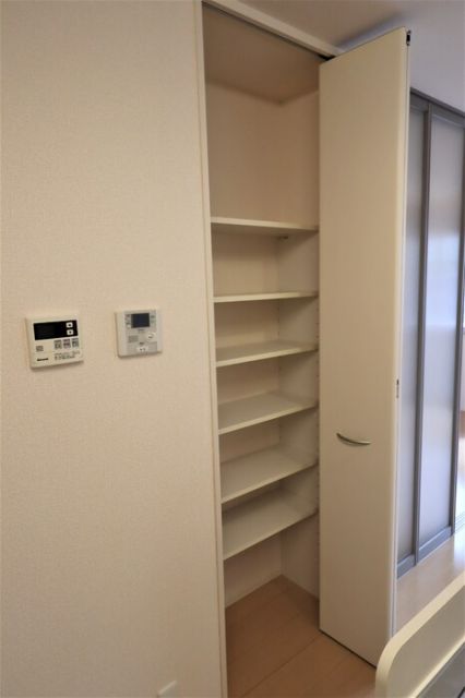 レグラス稲里Fの内装写真