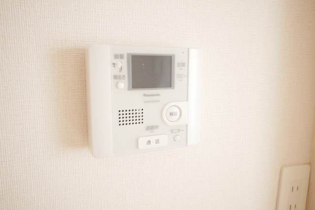セキュリティ　★モニター付インターホンで防犯面も安心です★