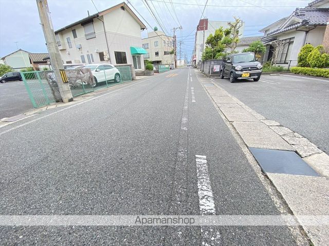 その他　前面道路（その他）まで0m