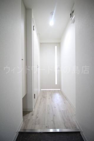 玄関　詳細は、ウィンドワード中の島までご相談下さい。