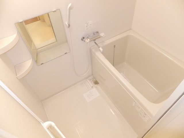 バス・シャワールーム　バスルーム（浴室乾燥機付き）