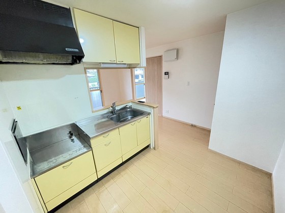 キッチン　※別部屋の写真です