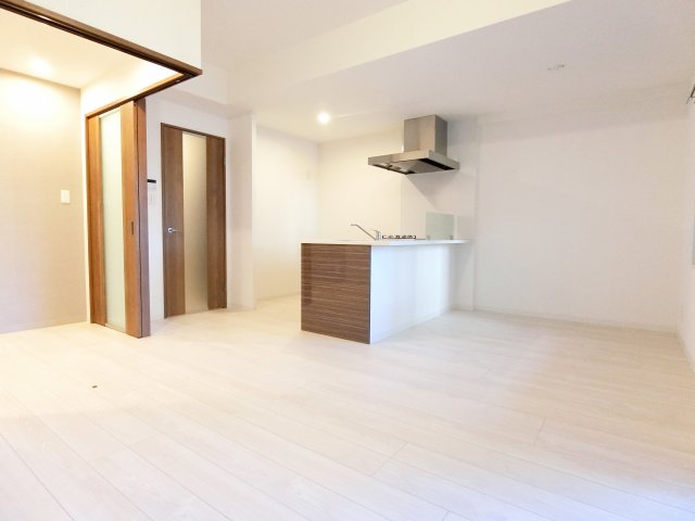 居室・リビング　詳細は、RISUMO江坂本店→06-6155-7137まで♪
