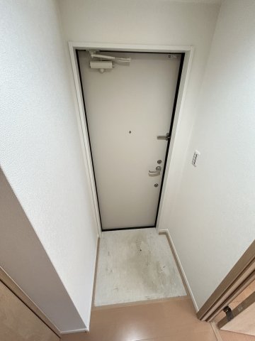 玄関　※別号室参考画像
