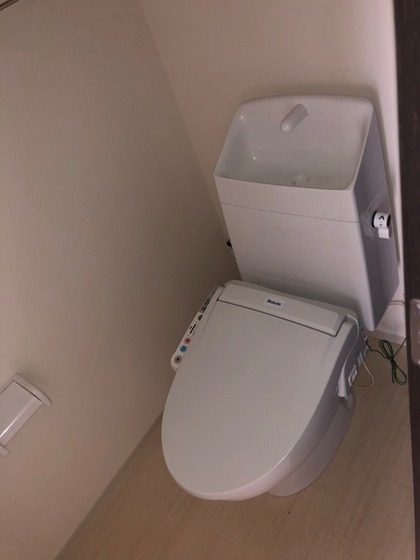 トイレ　※別部屋の写真です