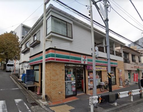 コンビニ　セブンイレブン（コンビニ）まで388m