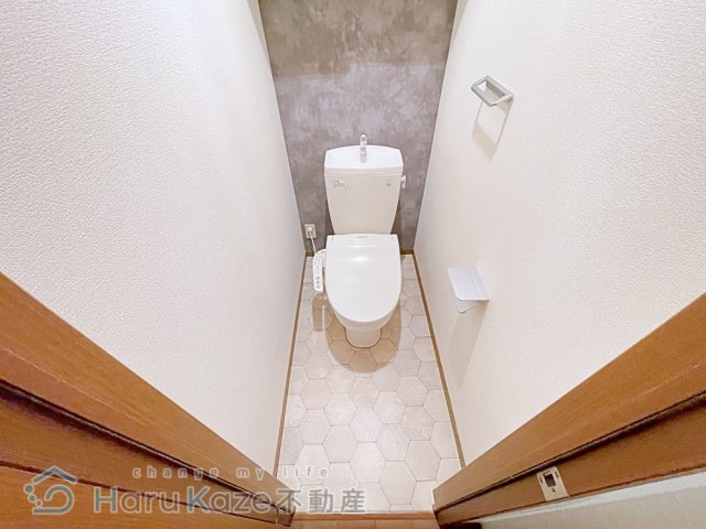 地下鉄桜通線 桜山駅 徒歩15分 3階建 築22年のトイレ写真