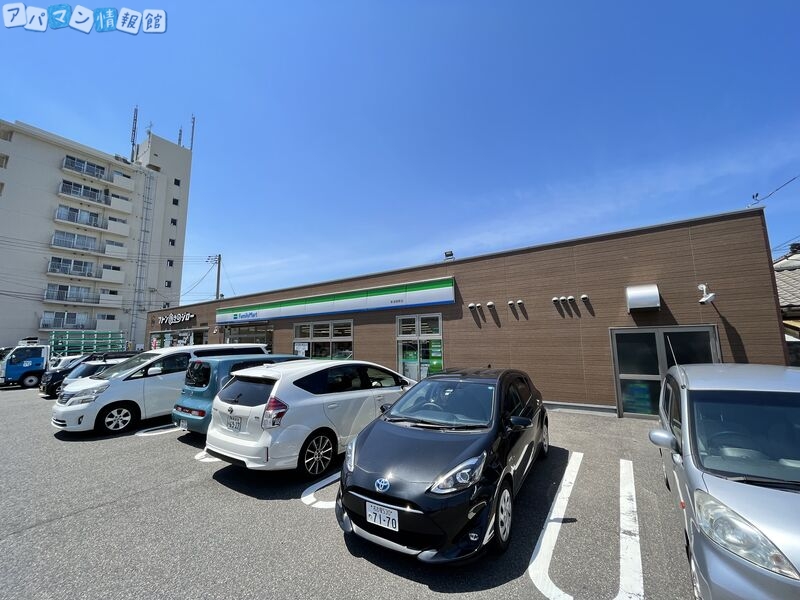 コンビニ　ファミリーマート新潟関新店（コンビニ）まで189m
