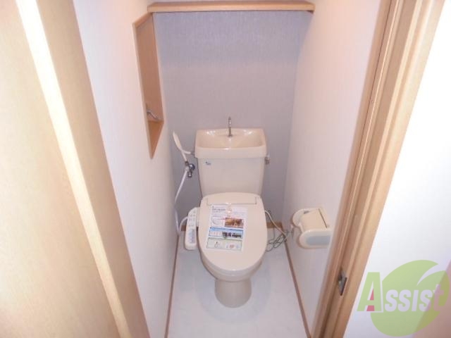 トイレ　用を足す時は扉を閉めましょうねｗ