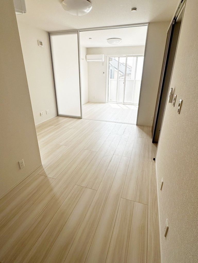 居室・リビング　※別部屋参考写真※★お問い合わせはタウンハウジングまで★