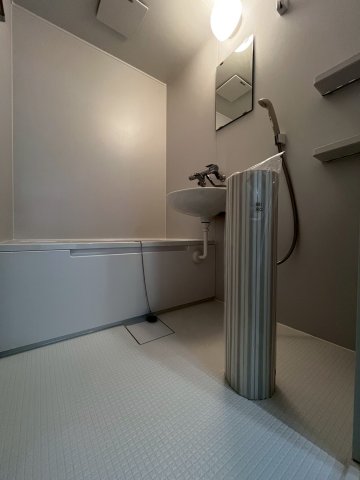 バス・シャワールーム　※写真は別部屋です