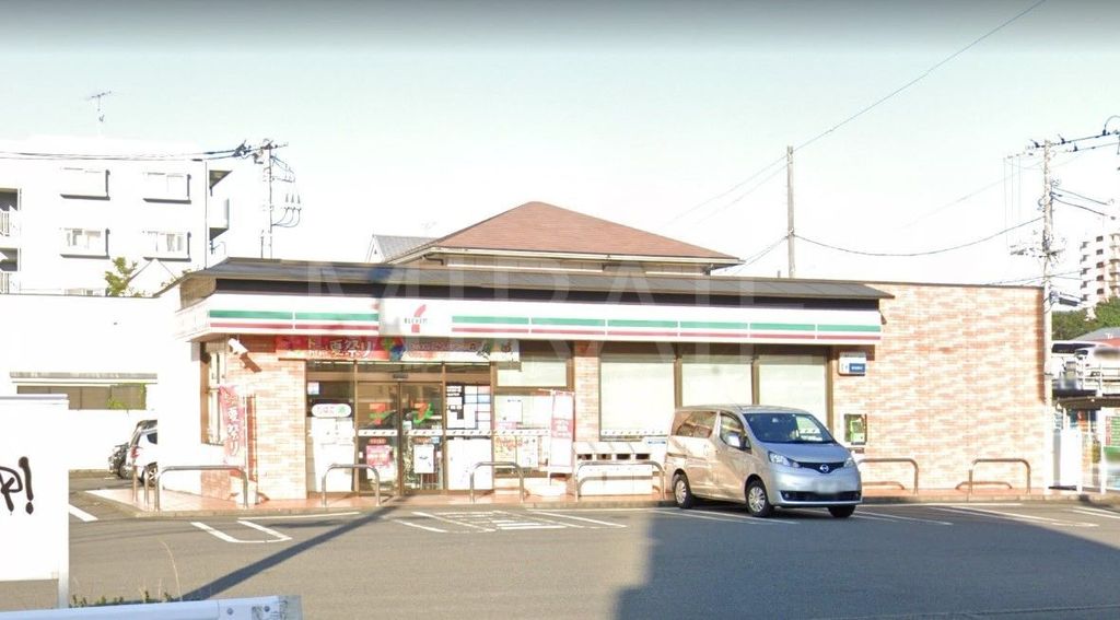 コンビニ　セブンイレブン平塚中堂店（コンビニ）まで240m