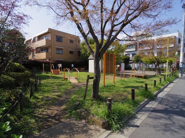 公園　下連雀あじさい児童遊園（公園）まで85m