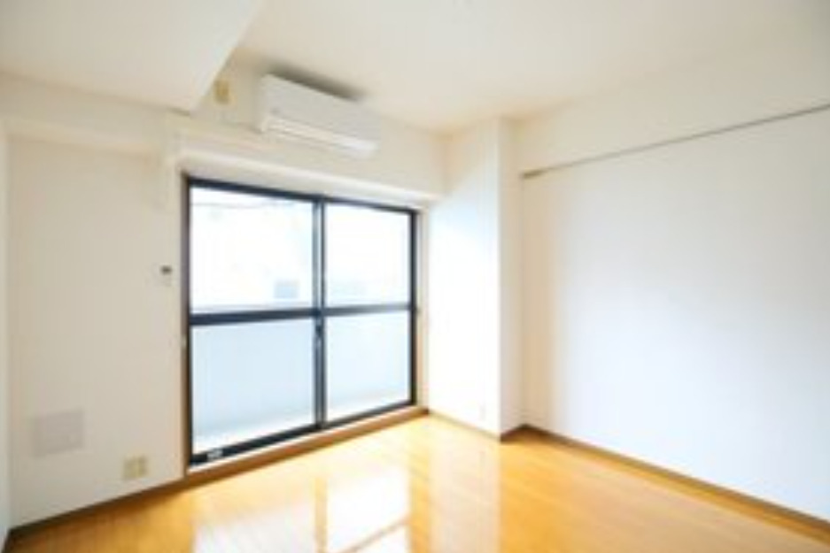 居室・リビング　※別部屋の参考写真です。
