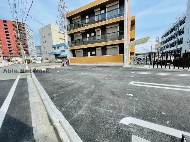 駐車場　駐車場