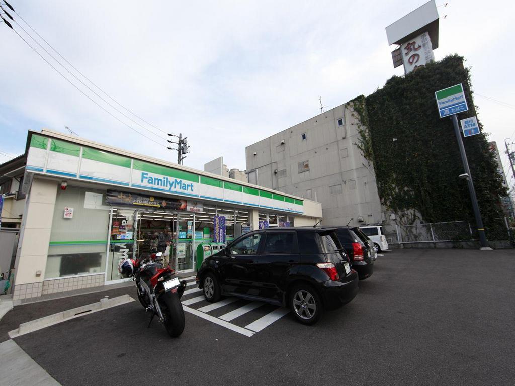コンビニ　ファミリーマート 千種一丁目店 (コンビニ)（コンビニ）まで87m