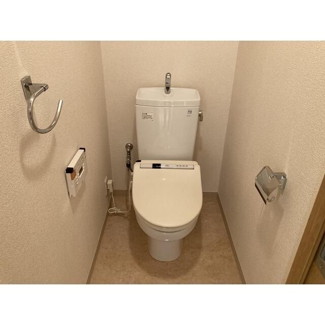 トイレ　コンパクトで使いやすいトイレです