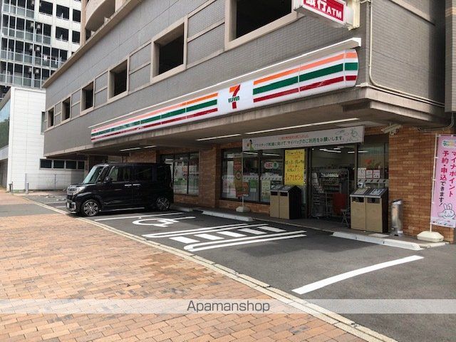 コンビニ　セブンイレブン小倉片野３丁目店（コンビニ）まで1m