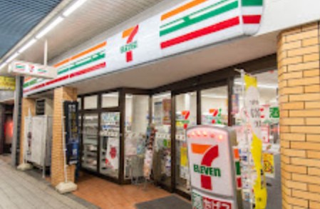 コンビニ　セブンイレブン 大井町銀座通り店（コンビニ）まで1022m