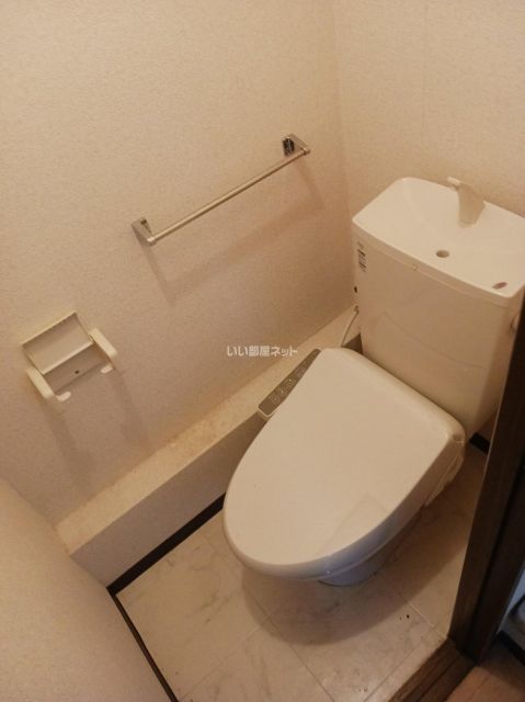 シティハイム カリスのトイレ写真