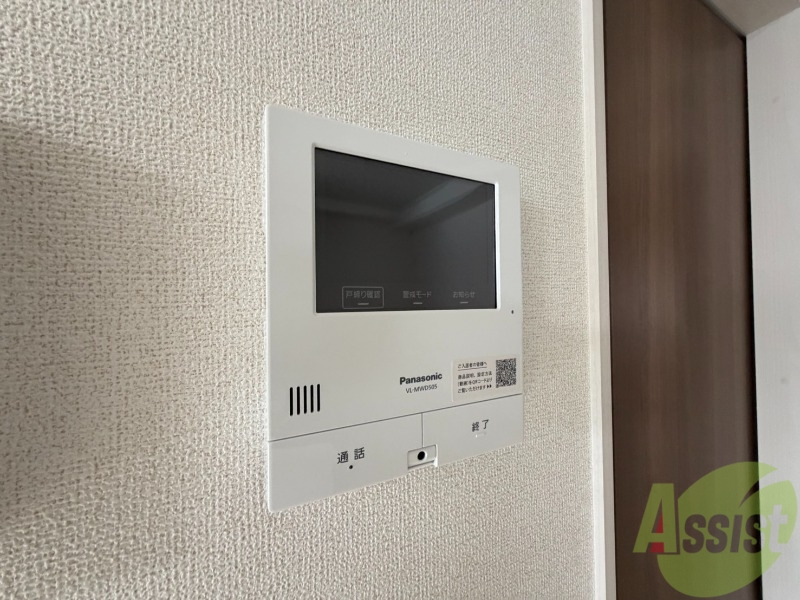 セキュリティ　ＴＶモニター付インターホンです。来客者の顔が見えるので安心！