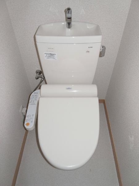 トイレ　トイレ