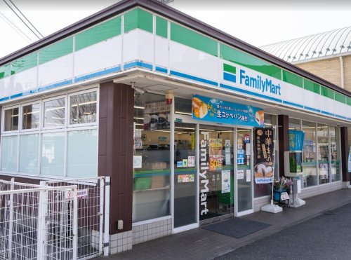 コンビニ　ファミリーマート 西武拝島店（コンビニ）まで630m