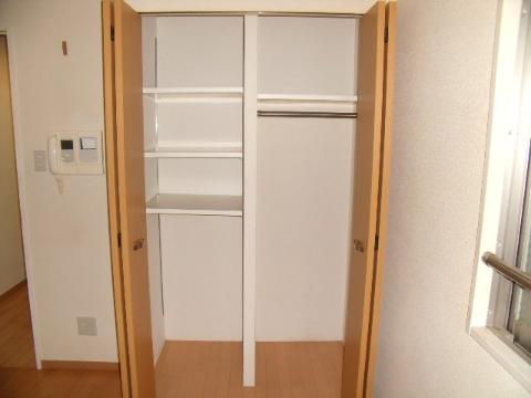 収納　クローゼット