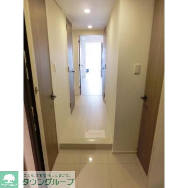 玄関　※写真は同タイプ住戸です。