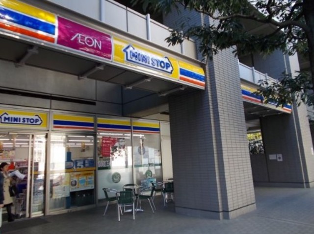 コンビニ　ミニストップ愛宕1丁目店（コンビニ）まで420m