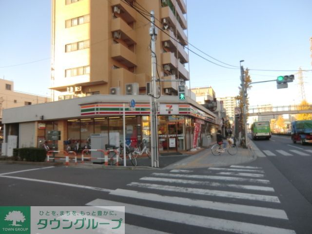 コンビニ　セブンイレブン（コンビニ）まで400m
