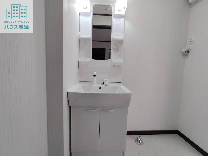 洗面設備　※写真は別号室になります