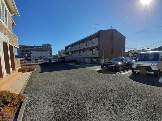 駐車場　車をお持ちの方に嬉しい駐車場付きの物件です