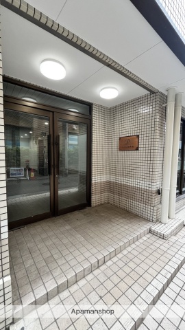 ＪＲ中央線 吉祥寺駅 徒歩4分 3階建 築36年の外観写真