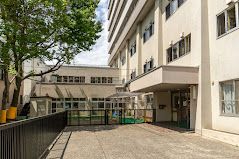 幼稚園・保育園　札幌市菊水乳児保育園（幼稚園・保育園）まで424m
