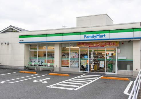 コンビニ　ファミリーマート 中野白鷺店（コンビニ）まで608m