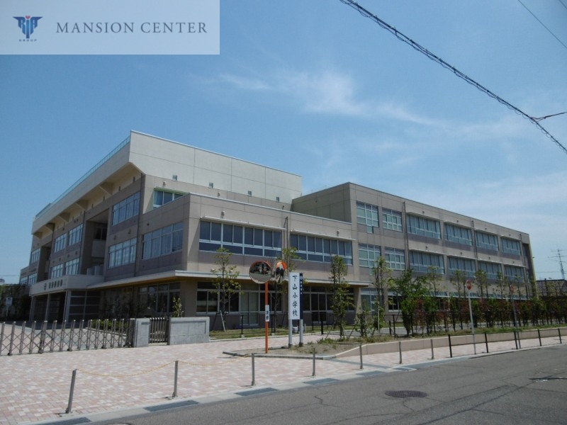 小学校　新潟市立下山小学校（小学校）まで1038m