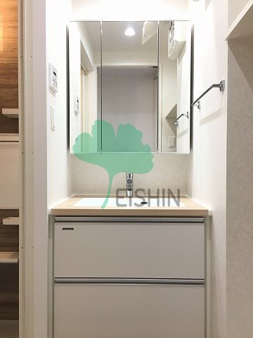 洗面設備　シンプルで使いやすい洗面台です！