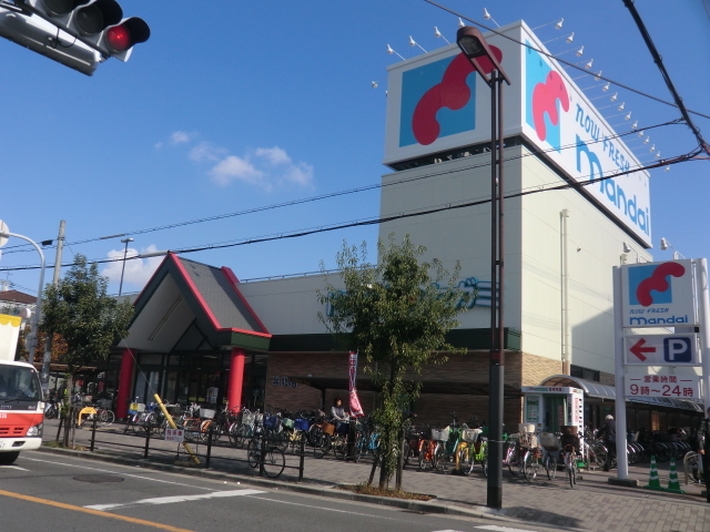スーパー　万代巽北店（スーパー）まで587m