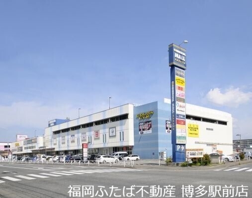 ショッピングセンター　コマーシャルモール博多（ショッピングセンター）まで943m