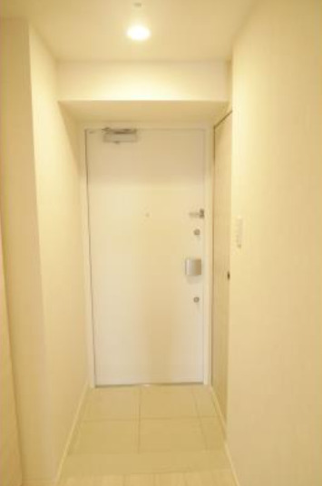 玄関　※別部屋の参考写真です。