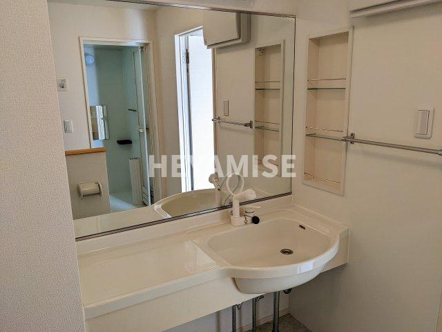 洗面設備　※室内画像は別号室のもの