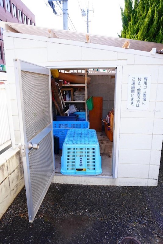 その他共有部分　敷地内ゴミ置場あり